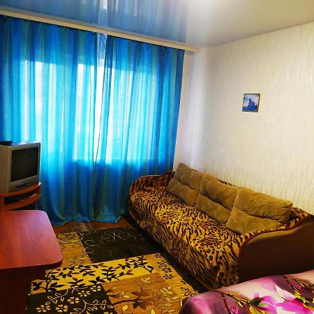 1-Комн. Квартира В Центре Возле Козак Палаца! Zaporizhia Eksteriør billede